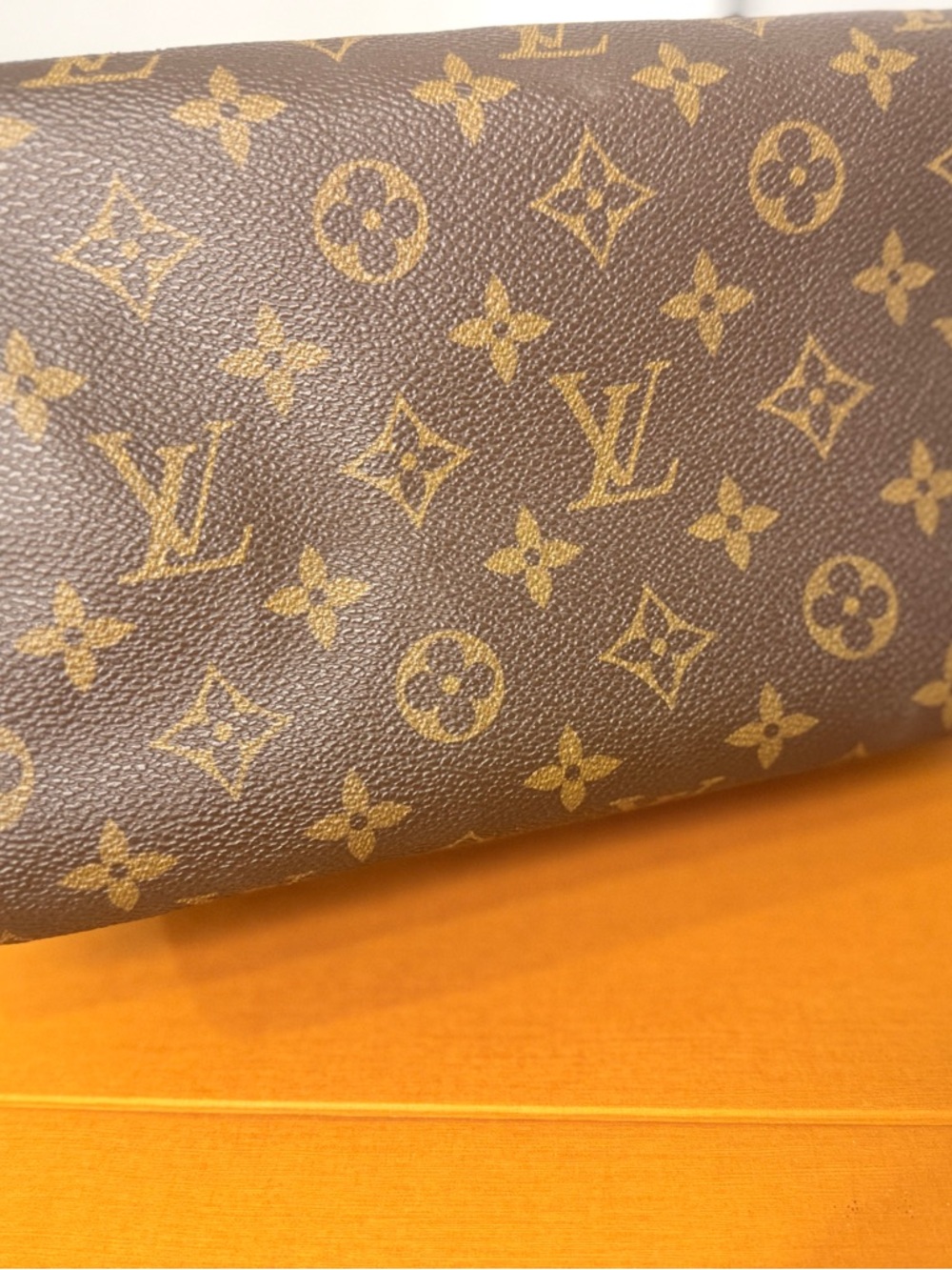 Louis Vuitton Monogram Speedy 25 - Picture 10 of 16